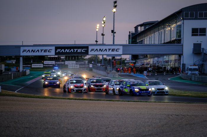 Course 1 : Clairet au sprint, premier podium pour Eveillard