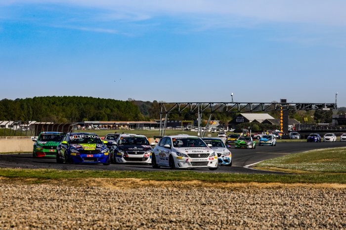 Course 1 : un triplé gersois pour les Peugeot 