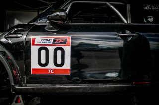 Set Up
 | SRO / TWENTY-ONE CREATION - Jules Benichou