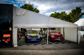 Set Up
 | SRO / TWENTY-ONE CREATION - Jules Benichou