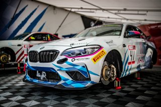 Set Up
 | SRO / TWENTY-ONE CREATION - Jules Benichou