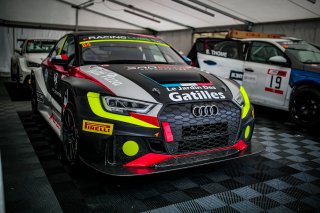 Set Up
 | SRO / TWENTY-ONE CREATION - Jules Benichou