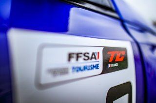 Course 3
 | &copy;&nbsp;SRO - TWENTY-ONE CREATION | Jules Benichou