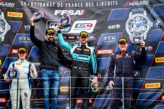 Course 3, Podium
 | &copy;&nbsp;SRO - TWENTY-ONE CREATION | Jules Benichou