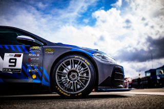 Set Up
 | &copy;&nbsp;SRO - TWENTY-ONE CREATION | Jules Benichou