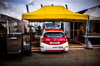 Set Up
 | &copy;&nbsp;SRO - TWENTY-ONE CREATION | Jules Benichou