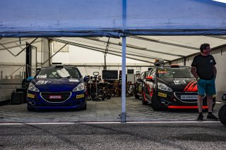 Set UP
 | &copy; SRO / Patrick Hecq Photography