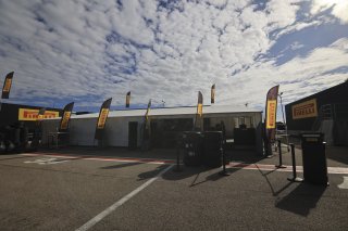 Set UP
 | &copy; SRO / Patrick Hecq Photography