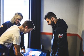 Briefing
 | &copy; SRO / Patrick Hecq Photography