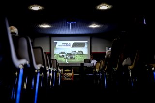 Briefing
 | &copy; SRO / Patrick Hecq Photography