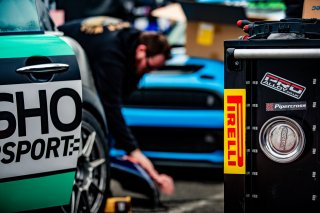 Set-Up
 | &copy;&nbsp;SRO - TWENTY-ONE CREATION | Jules Benichou