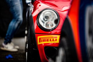 Set-Up
 | &copy;&nbsp;SRO - TWENTY-ONE CREATION | Jules Benichou