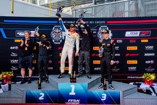 Podium
 | TWENTY-ONE CREATION