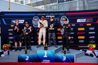 Podium
 | TWENTY-ONE CREATION