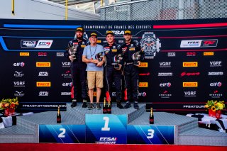 Podium
 | TWENTY-ONE CREATION