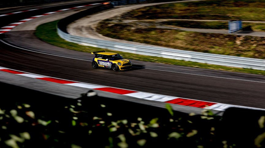 #122 - ADWShop Motorsport - Victor Benmoussa - Julien Thibout - Mini R56 MCS-R - TCA, Essais Libres 1, TC France
