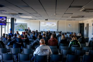 Briefing
 | © SRO / Patrick Hecq Photography