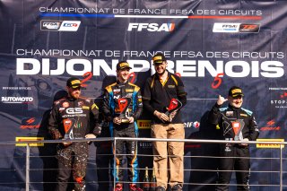 PODIUM
 | TWENTY-ONE CREATION