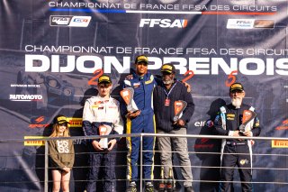 PODIUM
 | TWENTY-ONE CREATION