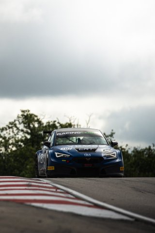#107 - Comte Racing Team - Nicolas Roumezy - Pierre Bredeaux - Cupra L&eacute;on Comp&eacute;ticion TCR - TCR, TC FRANCE
 | &copy;&nbsp;SRO - TWENTY-ONE CREATION | Jules Benichou