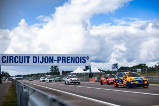 #55 - Team Leal Competition - Patrick Pujol - Renault Clio IV Cup - TCA, TC FRANCE
 | &copy;&nbsp;SRO - TWENTY-ONE CREATION | Jules Benichou
