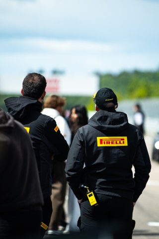 GRIDWALK, TC FRANCE
 | &copy;&nbsp;SRO - TWENTY-ONE CREATION | Jules Benichou