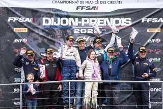 PODIUM
 | &copy;&nbsp;SRO - TWENTY-ONE CREATION | Jules Benichou