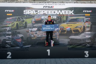 PODIUM
 | bendemacedo
