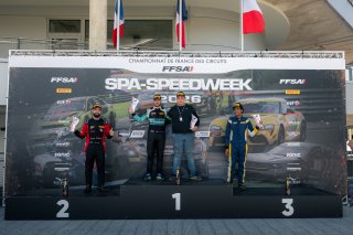 PODIUM
 | bendemacedo