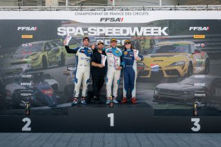 PODIUM
 | bendemacedo