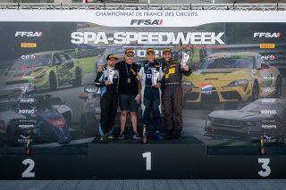 PODIUM
 | bendemacedo