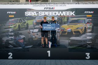 PODIUM
 | bendemacedo