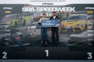PODIUM
 | bendemacedo