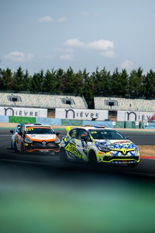 #33 - Team Leal Competition - CARLOS Claude - CARLOS Julien - Renault Clio IV Cup - TCA, #TC FRANCE
 | bendemacedo