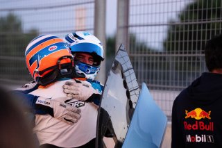 Ambiance, Celebration
 | SRO / Luc SERPETTE