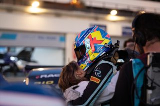 Ambiance, Celebration
 | SRO / Luc SERPETTE