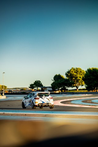 #26 - Fox Racing Team - Bastien Girard - Renault Clio IV Cup - TCA, FFSA Tourisme
 | &copy;&nbsp;SRO - TWENTY-ONE CREATION | Jules Benichou